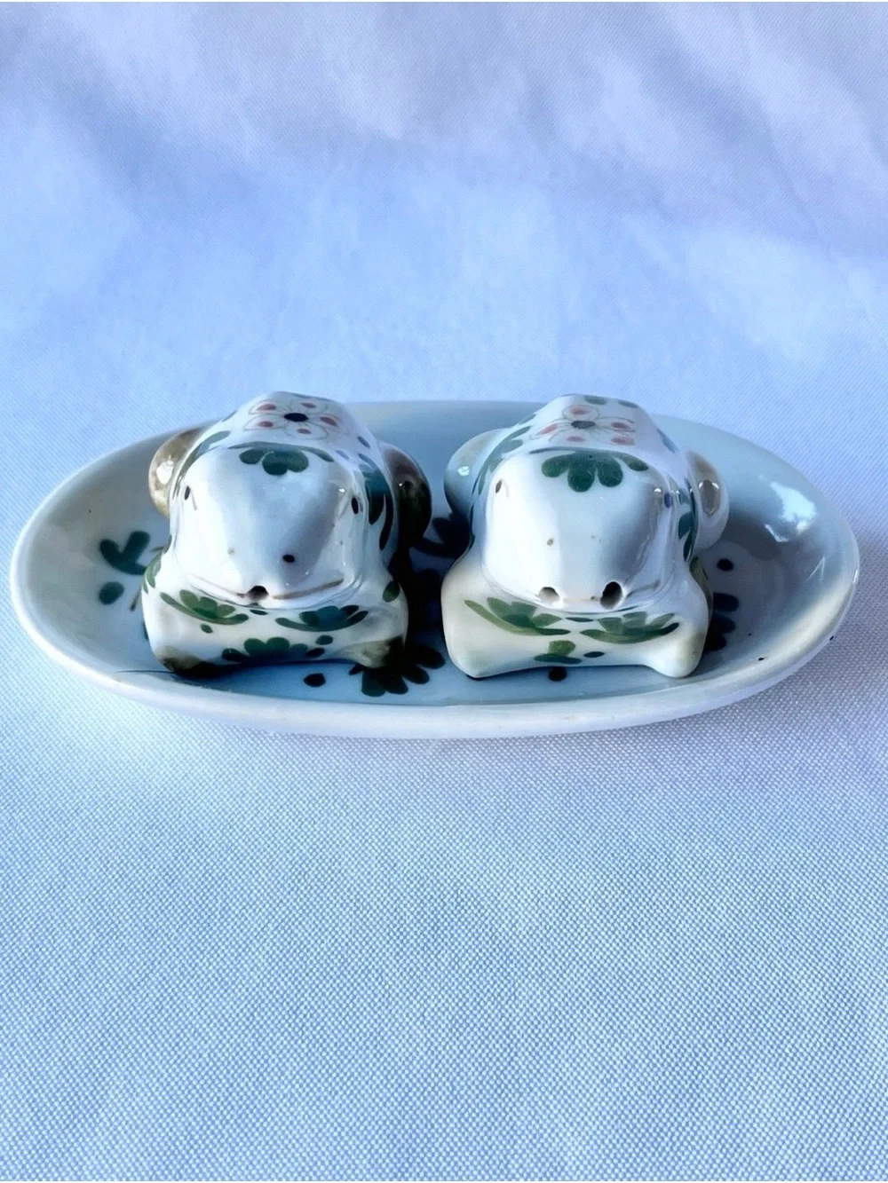 Vintage Frog Salt And Pepper Shares Made In Thailand